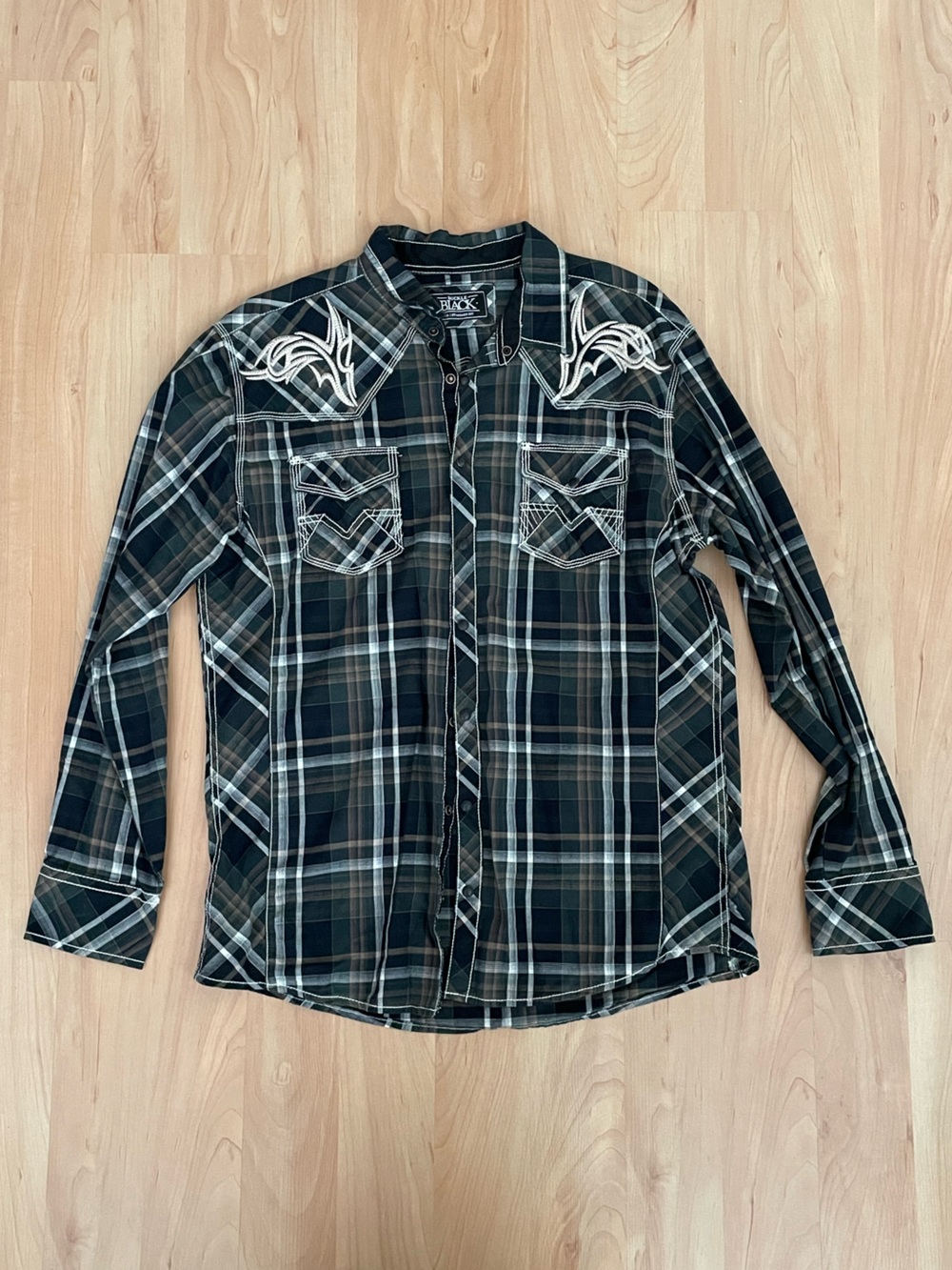 Buckle Black & Green Plaid Button-Down Shirt with Contrast Stitching